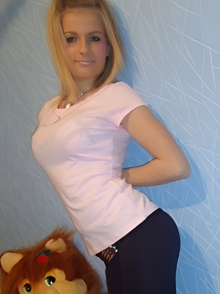 Маргарита привлекальеная девушка из Ачит цена от 2500 руб