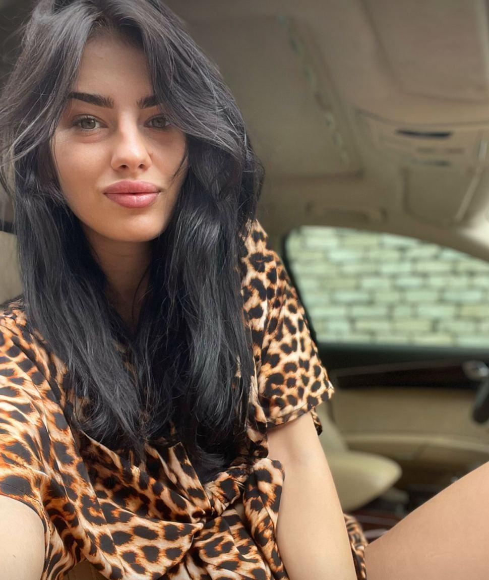 Регина привлекальеная девушка из Ачит цена от 11000 руб