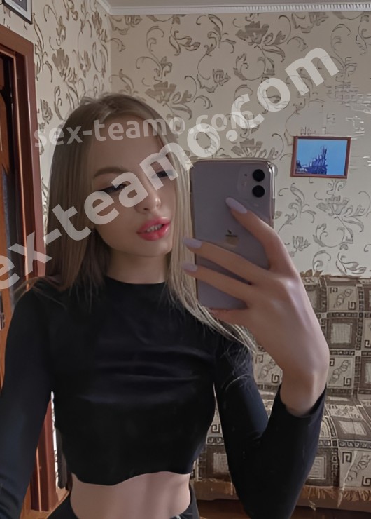 Ева привлекательная девушка из Ачит цена от 4000 руб