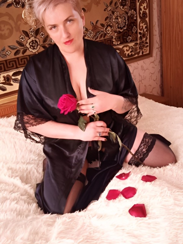 Далия привлекательная девушка из Ачит цена от 2000 руб